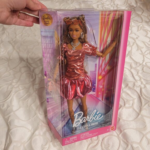 Barbie Other - Barbie Deluxe Style Chase Christie